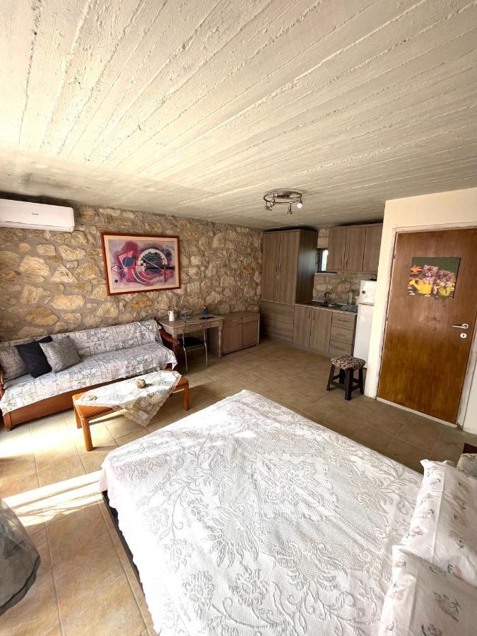 Katerina'S Rest Stone Ηouse Villa Charakas Exterior photo